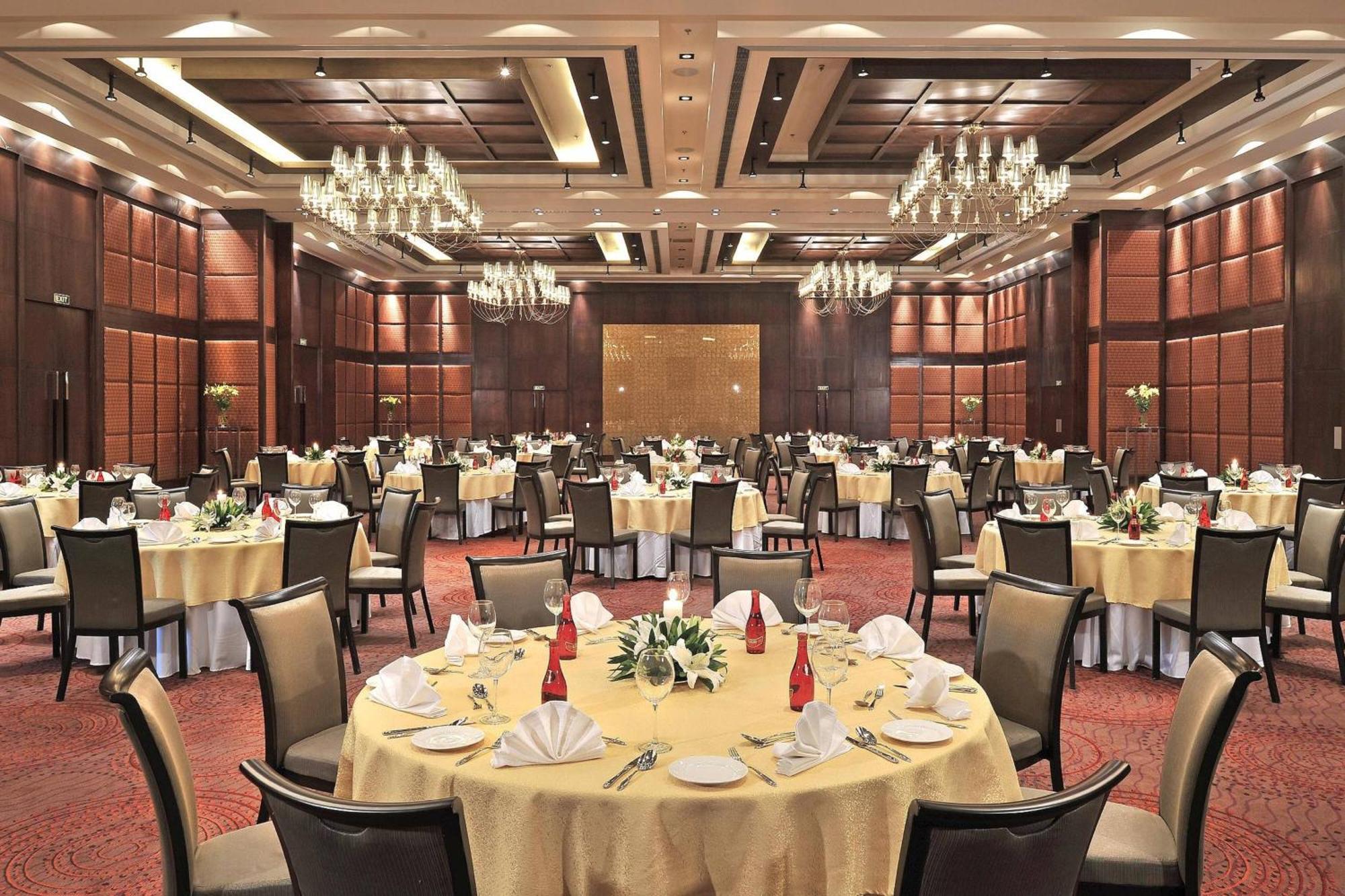 Jaipur Marriott Hotel Kültér fotó The Grand Ballroom
