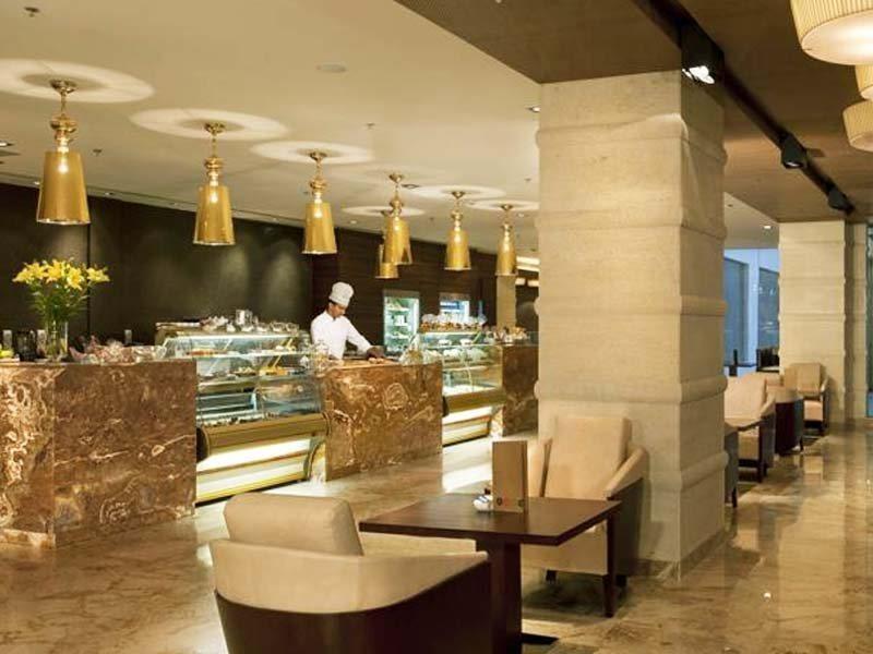 Jaipur Marriott Hotel Kültér fotó The lobby lounge